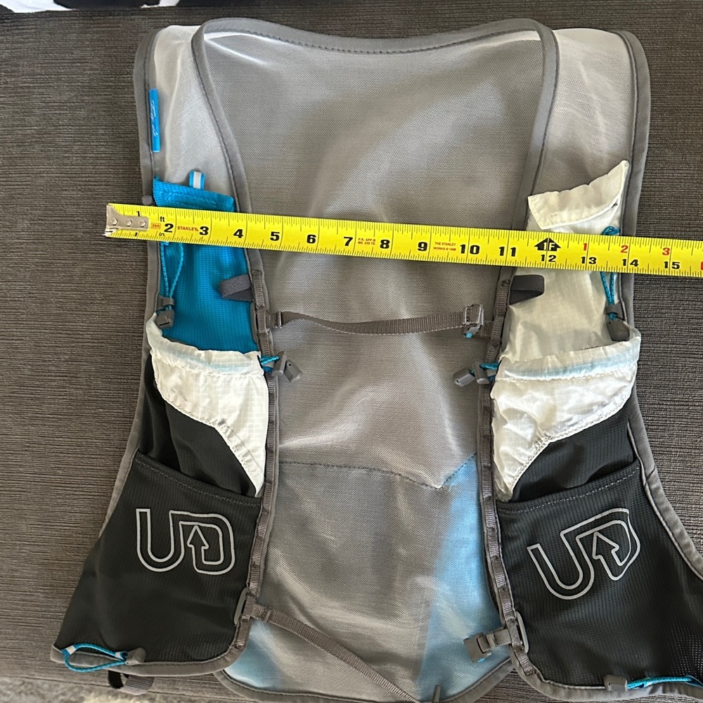 Ultimate Direction Running Vest - image 2